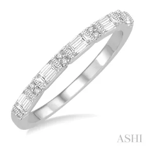 1/3 Ctw Diamond Wedding Band in 14K White Gold