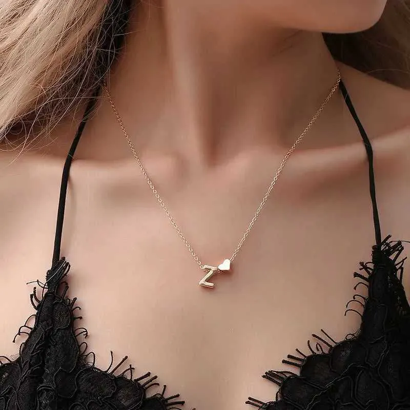 26 Letters Tiny Dainty Heart Initial Pendant Necklaces for Women