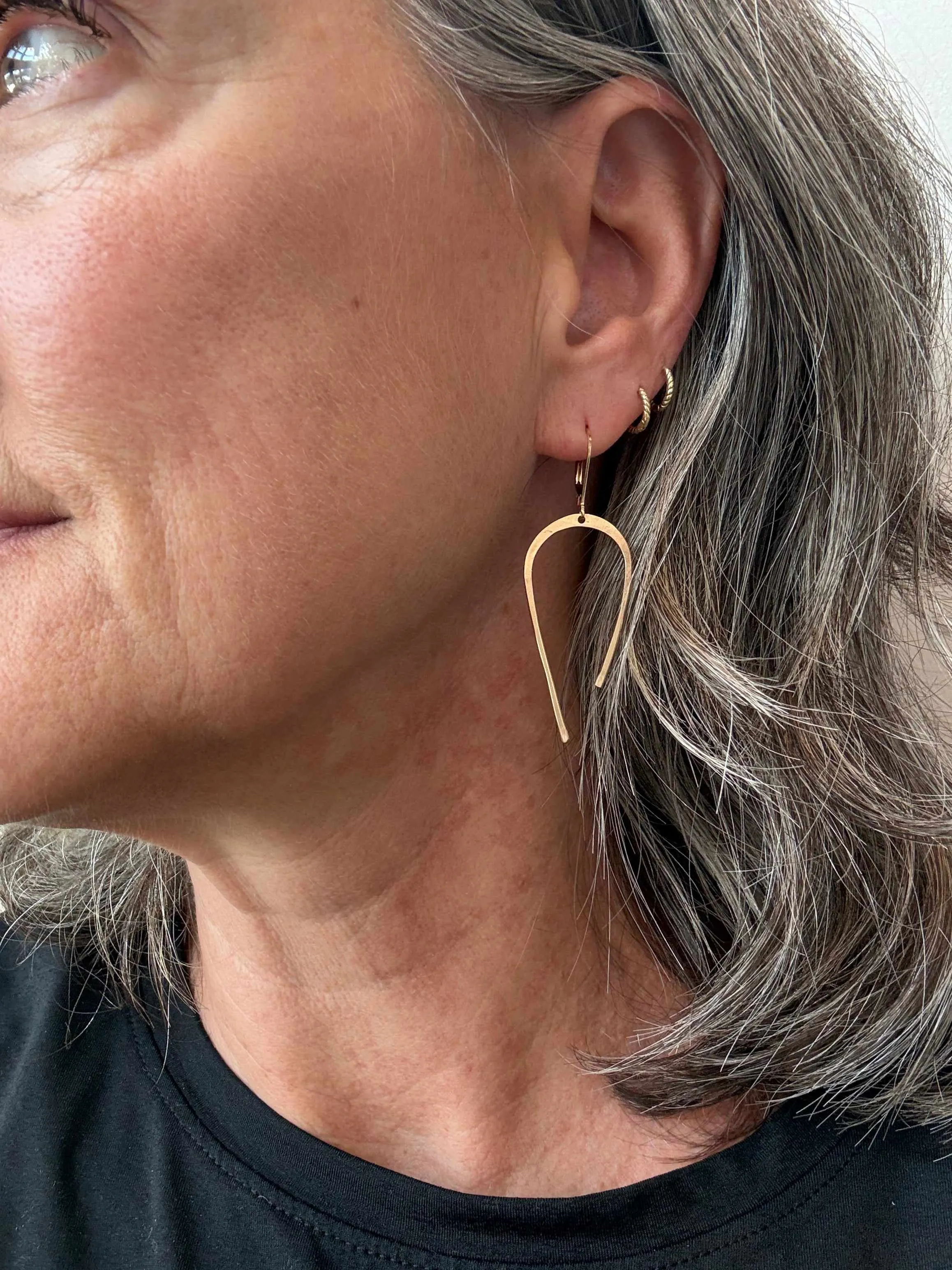 Arco Hammered Arch Earrings