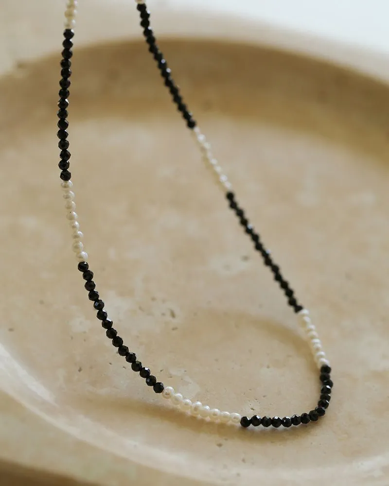 Black Spinel Mini Beaded Pearl Necklace