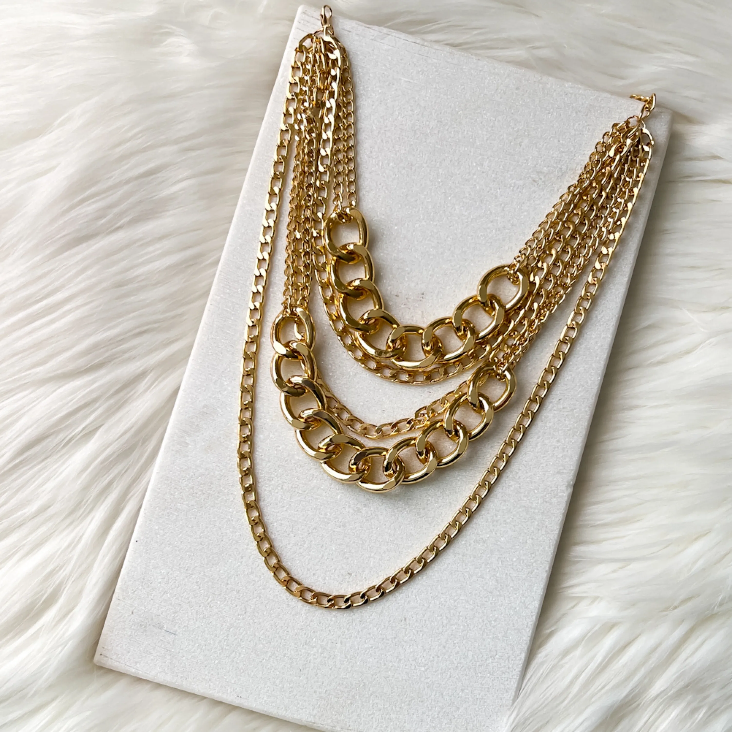 Chévere Layered Chain Necklace