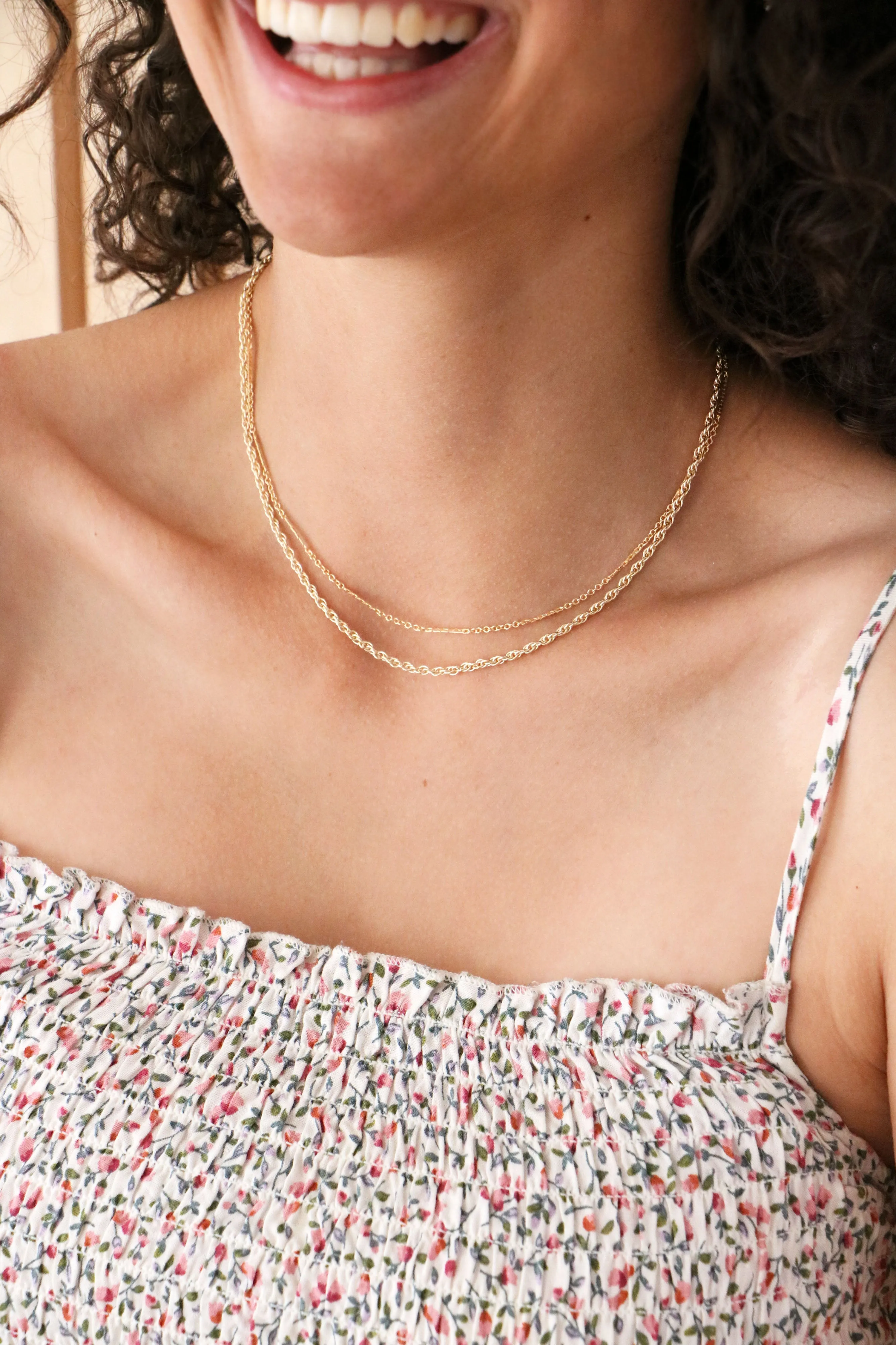 layering chain {silver   gold }