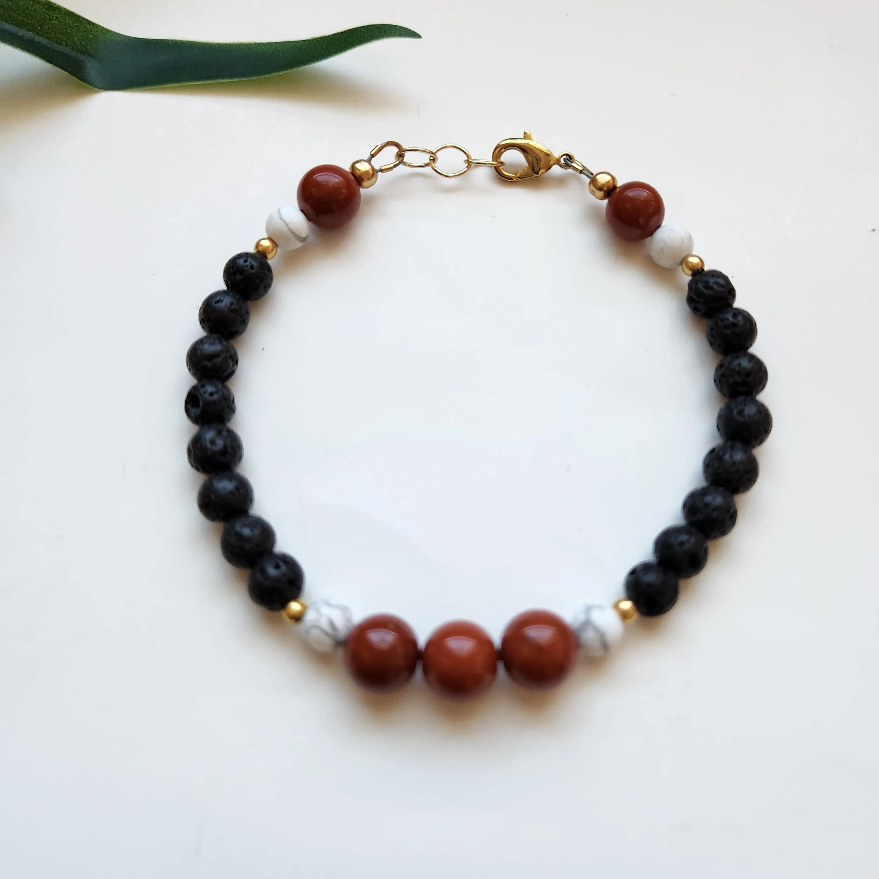 Les.bijoux.de.sandou Garnet Bracelet