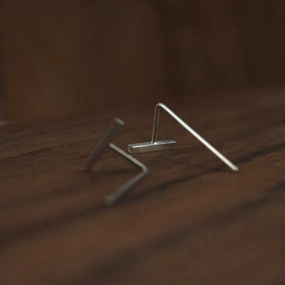 Minimalistic bar line earrings N°10