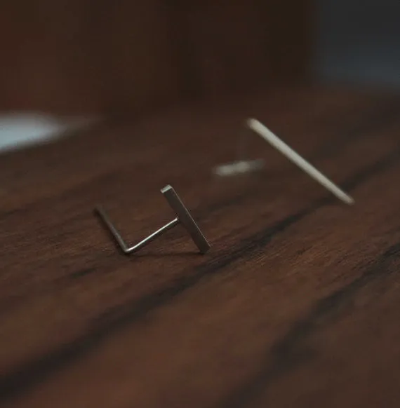 Minimalistic bar line earrings N°10