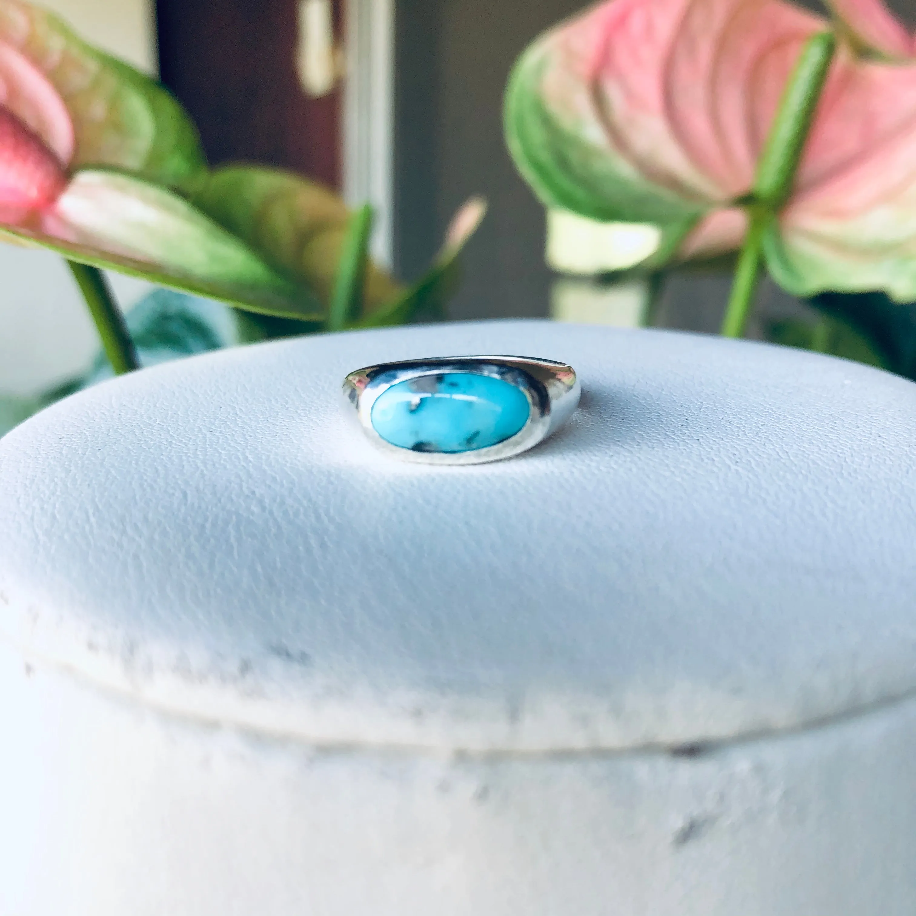 Oblong turquoise ring