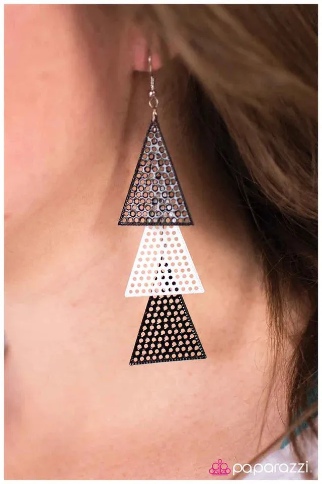 Paparazzi Earring ~ Checkmate - Black