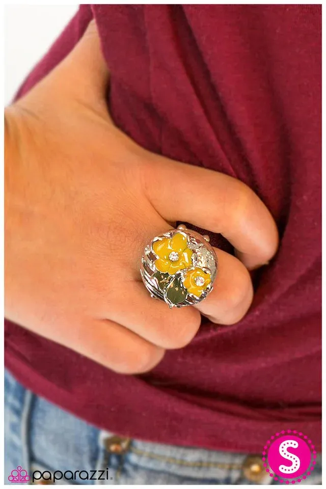 Paparazzi Ring ~ Atlantis - Yellow