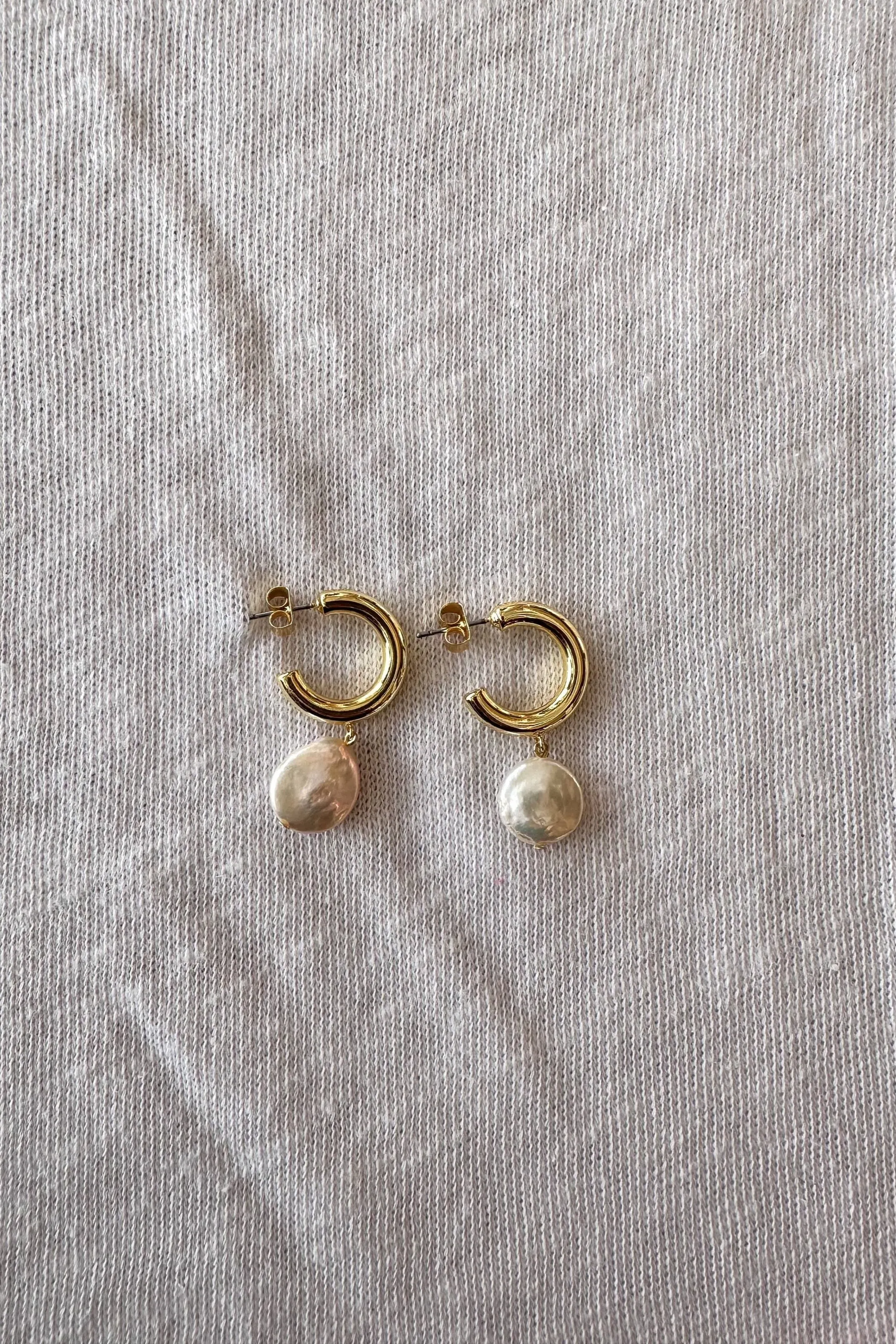 Pearl Loop Earring