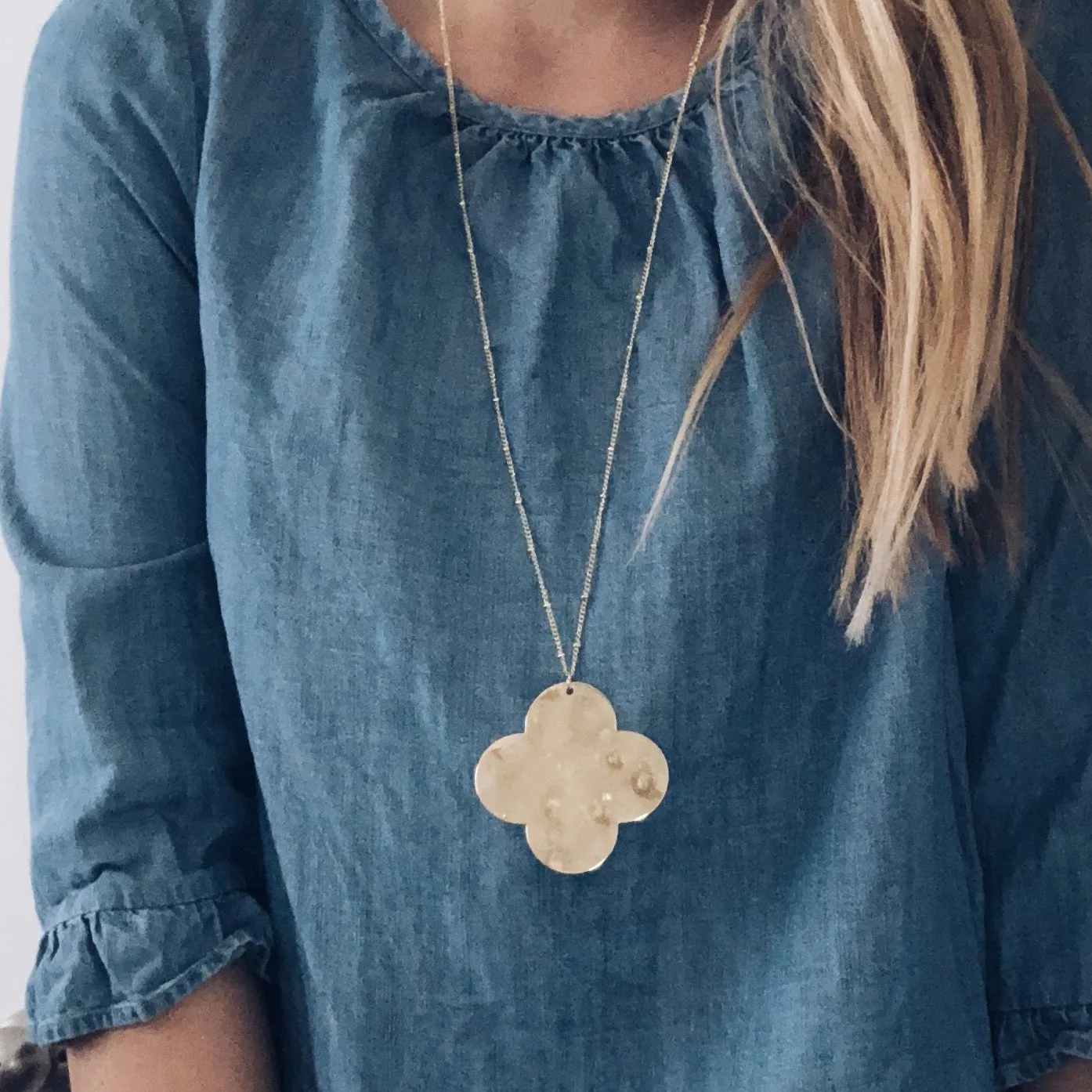 Quatrefoil Willow Necklace