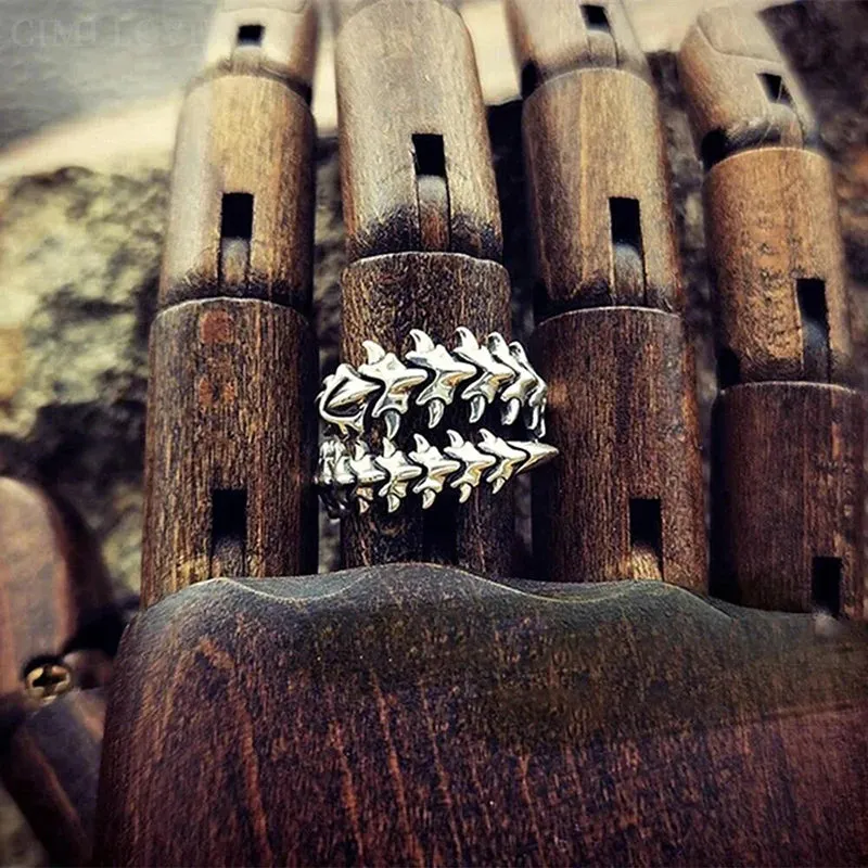 Retro Gothic Keel Spine Rings for Women Men Hip Hop  Hyperbole Centipede Jewelry Gifts Trendy Ring Adjustable Anillo