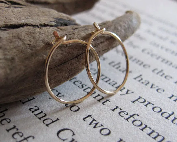 Small Gold Everyday Hoop Earrings