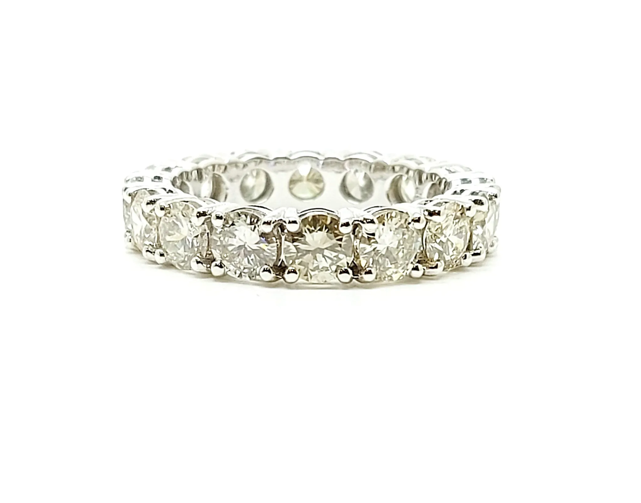 Trendy, Diamond Eternity Band 5.00 cts