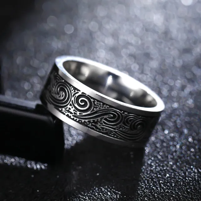 Triangular Pattern Ring