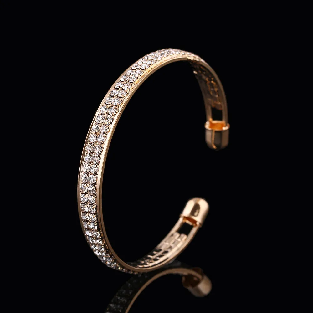 Vienna Verve: Elegant Alloy Bracelet with Rhinestone Inlay