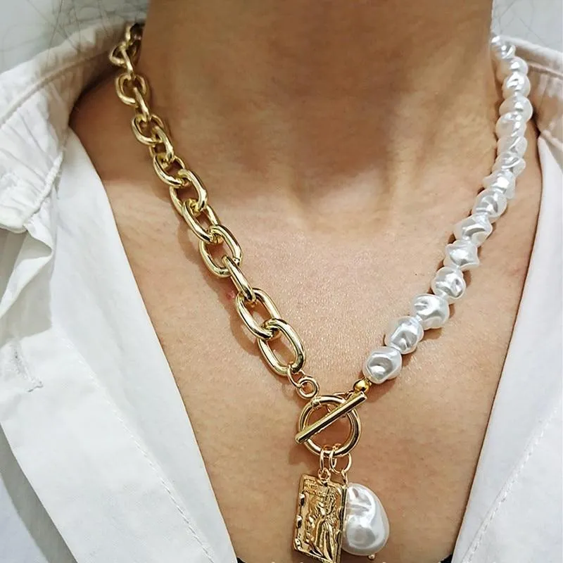 Women Retro Geometric Baroque Pearl Pendant Necklaces